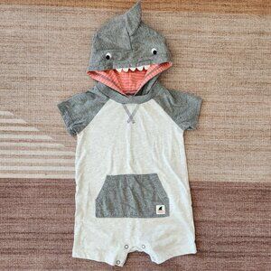 🌻5/$25🌻 Shark hood romper 🦈